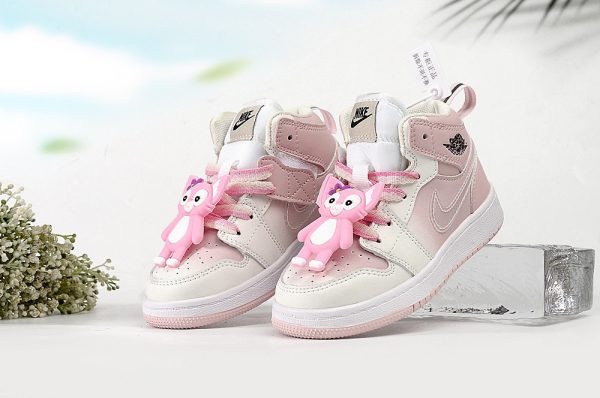 Jordan 1 Light Pink White '01'