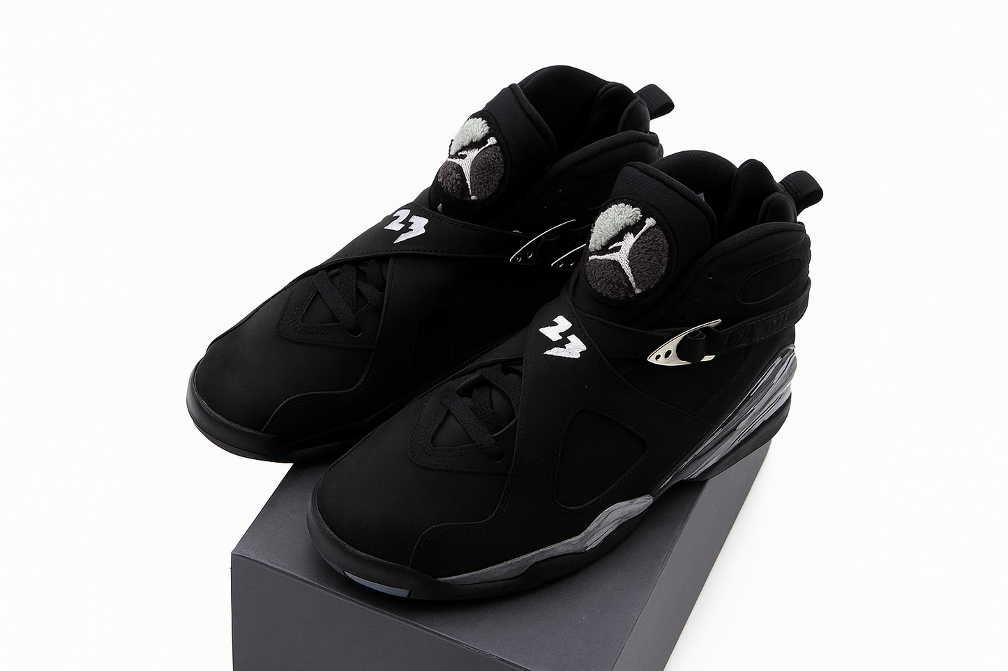 Air Jordan 8 Retro Chrome Black Silver