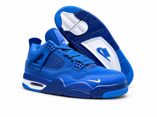 Air Jordan 4 Retro Azul Royal – Caña Media sobre fondo blanco