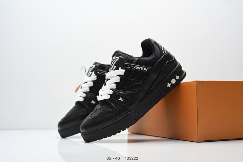 Louis Vuitton Trainer Triple Black Liso